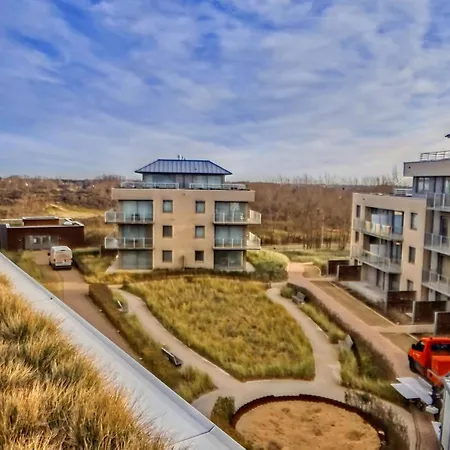Karthuizer E4 Located Between The Dunes