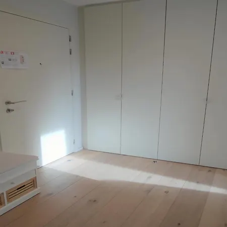 Karthuizer E4 Located Between The Dunes