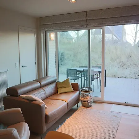 Karthuizer E4 Located Between The Dunes Nieuwpoort