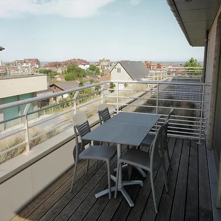 Karthuizer E4 Located Between The Dunes * Nieuwpoort